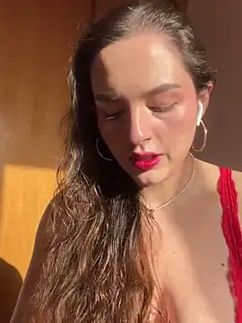 tatianaAlvarez1 online show from December 18, 2024, 9:47 am