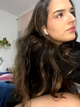 tatianaAlvarez1 online show from September 24, 2025, 10:35 pm