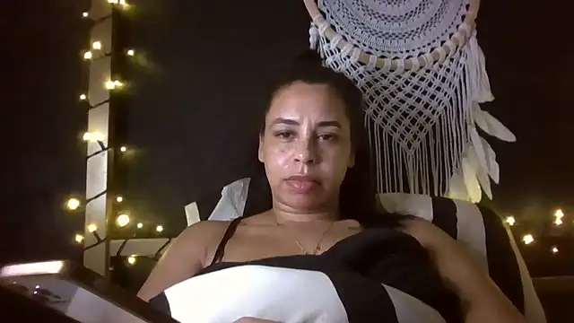 bigbootyjayda online show from March 9, 2025, 3:54 am