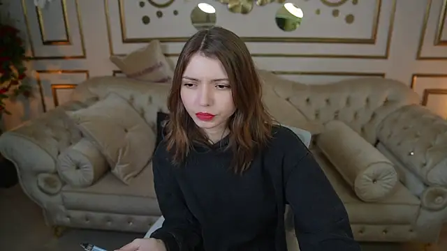 Snapshot of Michelle_054 chatting on December 22, 2025, 3:53 pm Michelle 054 online show from December 22, 2025, 3:53 pm