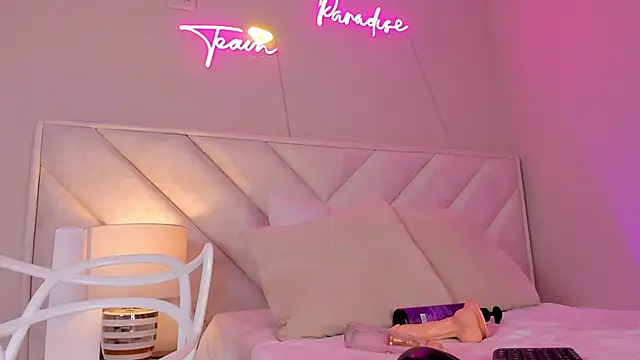 dani skinny  online show from February 13, 2025, 9:49 pm