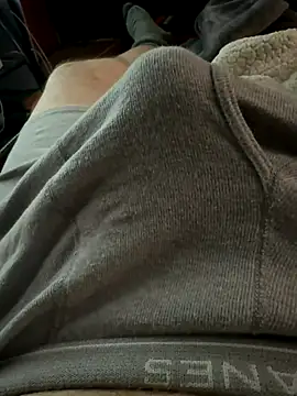 jrizz215 online show from October 23, 2025, 6:50 pm