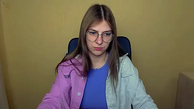 Luna Lush  online show from October 10, 2025, 9:08 am