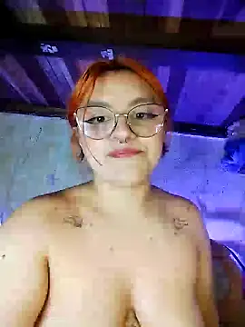 SophiaWeestt99 online show from January 19, 2025, 4:54 am
