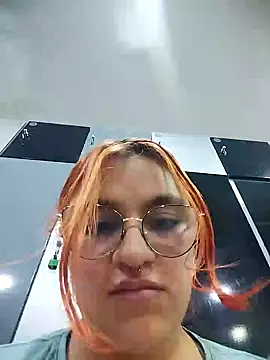 SophiaWeestt99 online show from January 22, 2025, 8:28 pm