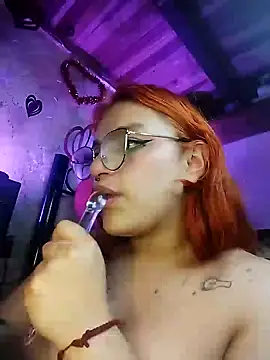 SophiaWeestt99 online show from February 8, 2025, 7:26 am