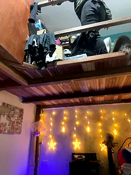 SophiaWeestt99 online show from November 1, 2025, 2:46 am