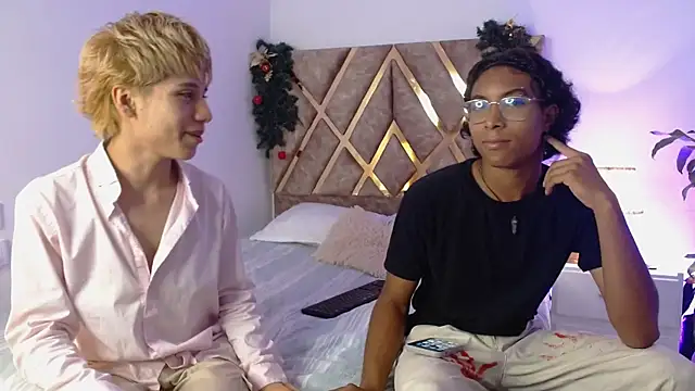 Tommyfoxboy online show from December 21, 2024, 8:32 pm