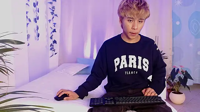 Tommyfoxboy online show from January 9, 2025, 3:55 pm