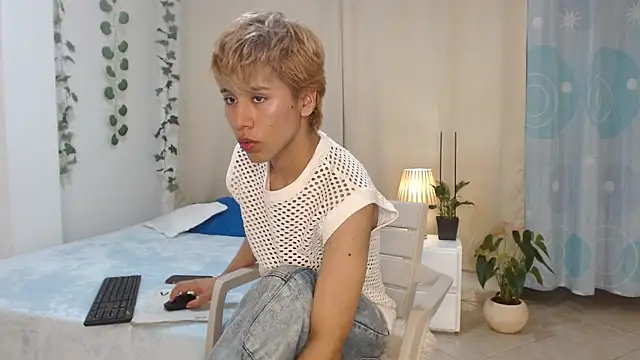 Tommyfoxboy online show from January 16, 2025, 11:37 pm