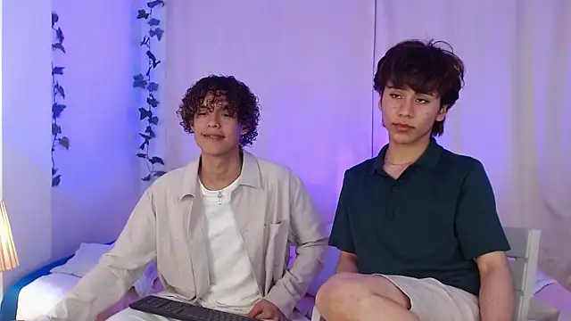 Tommyfoxboy online show from March 18, 2025, 9:21 pm