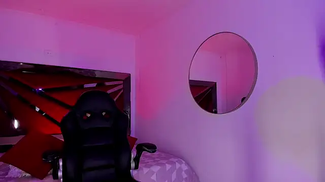 Snapshot of ZaraLim chatting on January 20, 2025, 12:07 pm ZaraLim online show from January 20, 2025, 12:07 pm