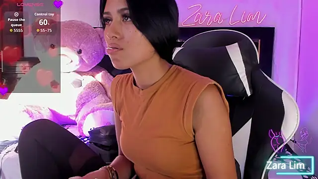 Snapshot of ZaraLim chatting on September 13, 2025, 9:58 pm ZaraLim online show from September 13, 2025, 9:58 pm