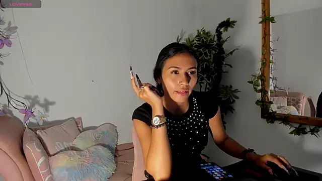 ZaraLim online show from January 8, 2026, 5:48 pm