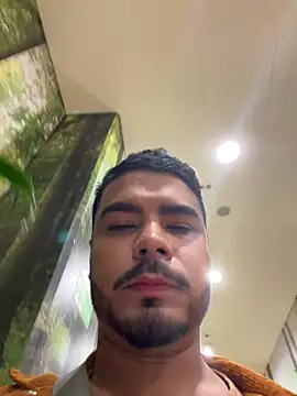 thiagowes online show from April 4, 2026, 6:49 pm