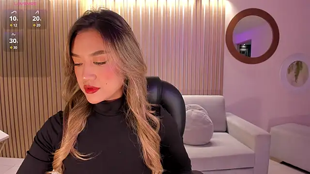 RebeccaHudson online show from September 30, 2025, 7:19 pm