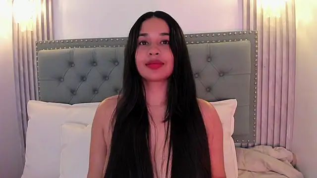 Snapshot of Aitana98_ chatting on January 11, 2025, 6:24 am Aitana98 online show from January 11, 2025, 6:24 am