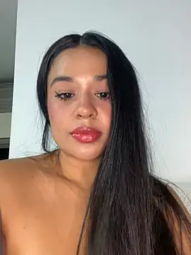 Snapshot of Aitana98_ chatting on June 14, 2026, 2:24 am Aitana98 online show from June 14, 2026, 2:24 am