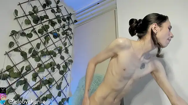 vodkadelulo online show from September 13, 2025, 5:07 am