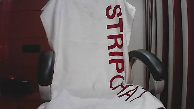 collage hoty online show from January 10, 2026, 2:24 am