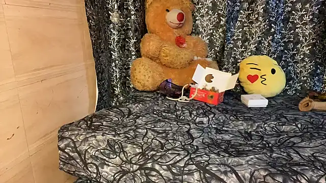 Snapshot of mystical_zara chatting on February 5, 2025, 1:26 am mystical zara online show from February 5, 2025, 1:26 am