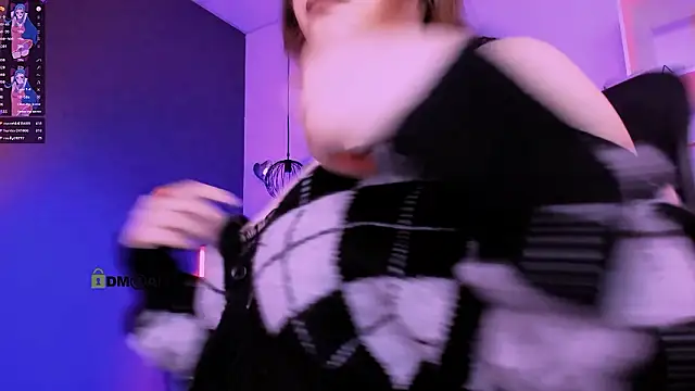 nikole kitt online show from March 8, 2026, 2:04 am