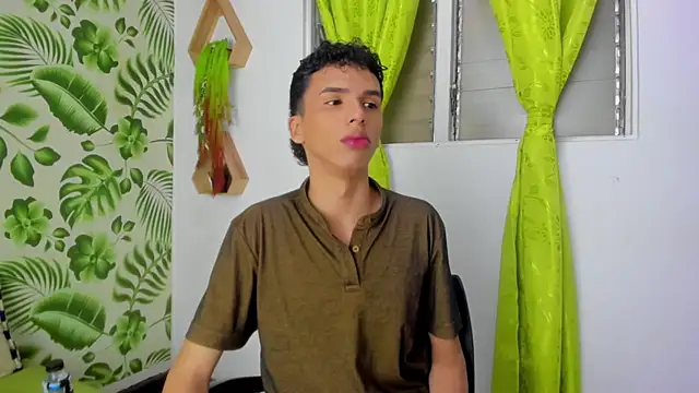 SEANTROYY online show from March 13, 2025, 3:54 am