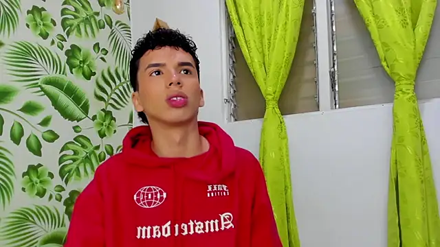 SEANTROYY online show from March 15, 2025, 4:02 am