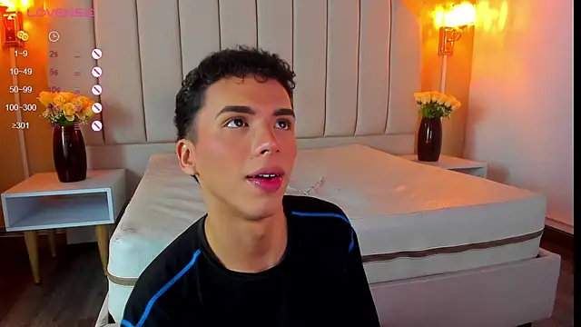 SEANTROYY online show from September 15, 2025, 3:39 am