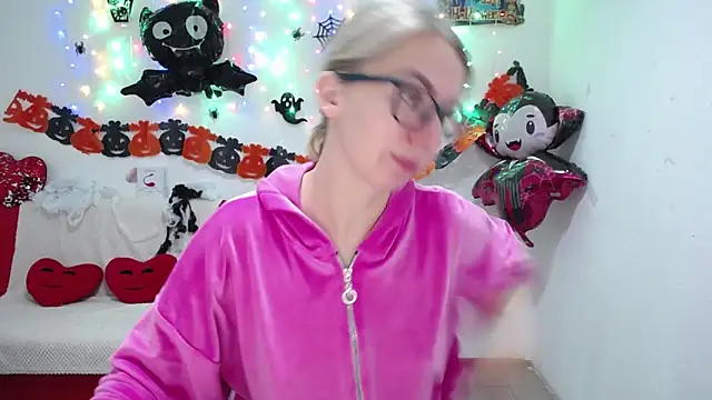 Snapshot of VasilisaSii chatting on October 20, 2025, 5:08 am VasilisaSii online show from October 20, 2025, 5:08 am