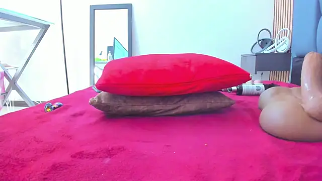 candela collinss online show from January 18, 2025, 6:10 pm