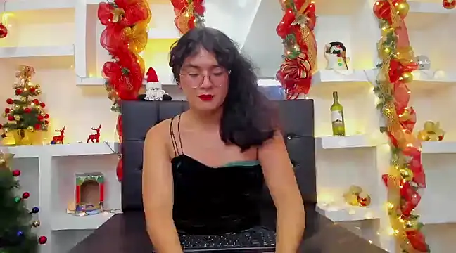 Snapshot of Elith_Berry69 chatting on December 14, 2024, 9:24 pm Elith Berry69 online show from December 14, 2024, 9:24 pm