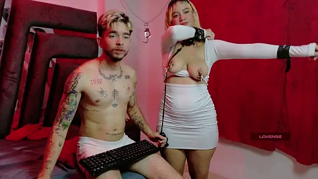 AliceandMax online show from March 6, 2025, 5:54 pm