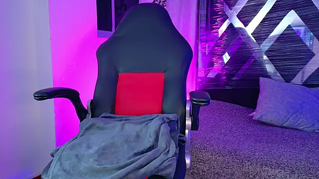 Snapshot of meggan_77 chatting on February 28, 2026, 11:17 pm meggan 77 online show from February 28, 2026, 11:17 pm