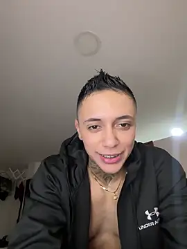  PhillipBrown online show from December 1, 2024, 10:21 pm