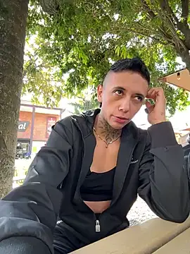  PhillipBrown online show from January 29, 2025, 2:21 pm