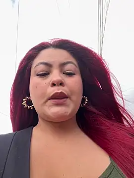 lia moon77 online show from January 6, 2026, 6:22 pm