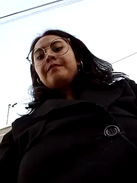 lara moon25 online show from January 7, 2025, 10:41 pm