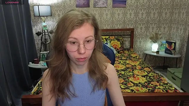 Lill Mary online show from February 4, 2026, 1:33 am