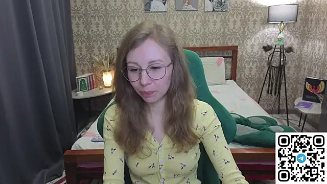 Lill Mary online show from April 12, 2026, 2:05 am