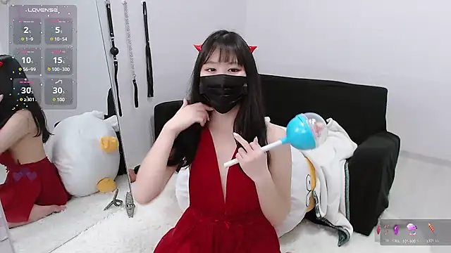 who Lilly online show from March 14, 2025, 12:07 pm