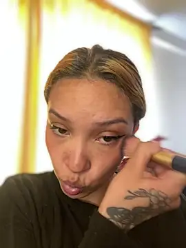 baby lizy online show from January 5, 2026, 5:27 pm