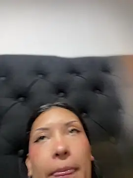 baby lizy online show from March 31, 2026, 6:19 pm