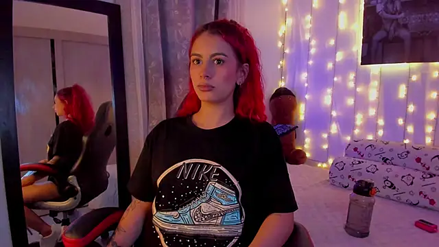 Sophiee Hill online show from January 31, 2025, 5:51 am