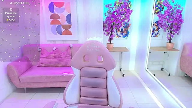 Gabby evanns online show from January 17, 2026, 12:10 pm