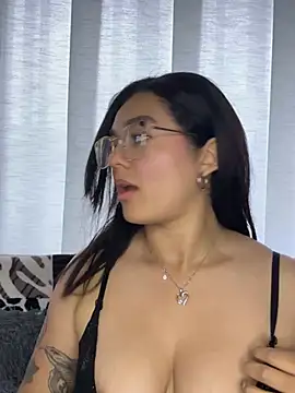 camianddanna online show from January 27, 2025, 8:39 pm