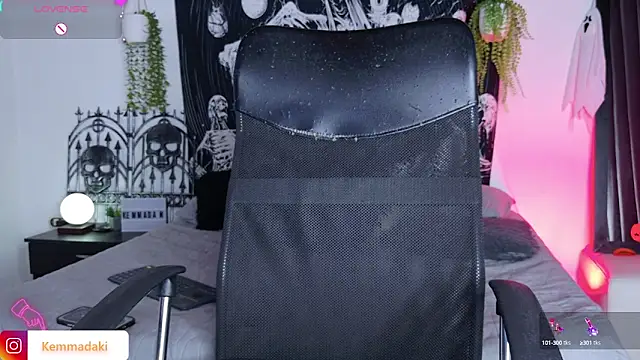 kemmadakii online show from October 8, 2025, 8:28 pm