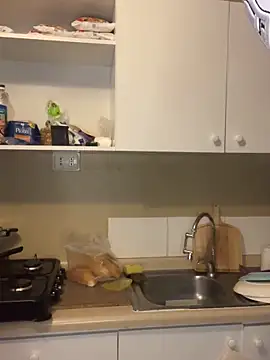 Snapshot of WhiteWomen chatting on November 10, 2025, 11:04 pm WhiteWomen online show from November 10, 2025, 11:04 pm