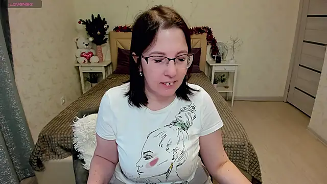 Snapshot of B_Bonya_m chatting on December 22, 2024, 7:54 am B Bonya m online show from December 22, 2024, 7:54 am