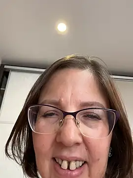 Snapshot of B_Bonya_m chatting on March 6, 2025, 11:03 am B Bonya m online show from March 6, 2025, 11:03 am